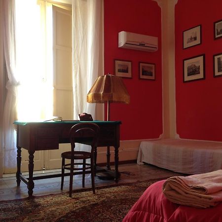 ホテル Casa Carlotta パレルモ エクステリア 写真