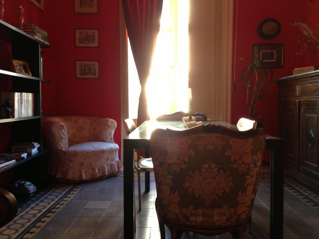 ホテル Casa Carlotta パレルモ エクステリア 写真